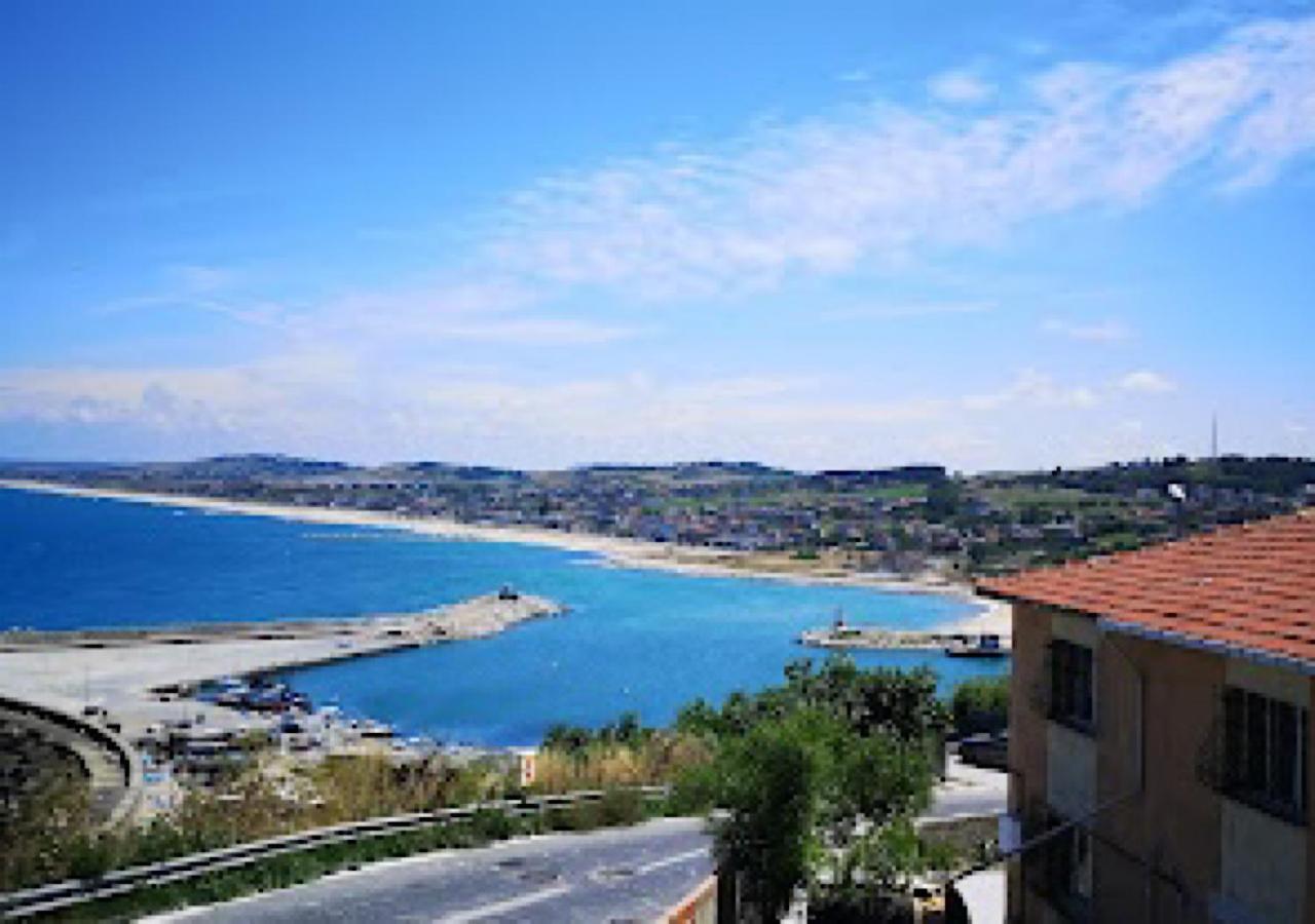 Deniz Kiyisina Sahip Oda Arnavutkoy エクステリア 写真